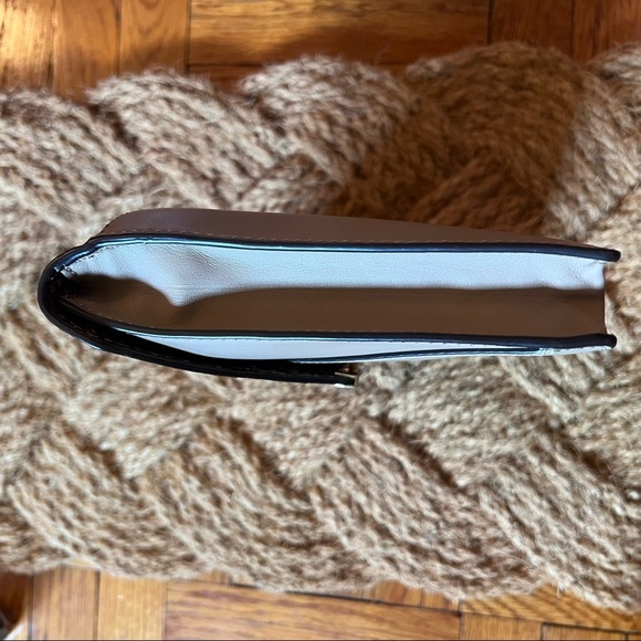 Michael Kors Lana Envelope Clutch with Chain in Cream and Snakeskin - Picture 8 of 11